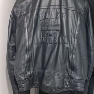 Men’s Harley Davidson leather jacket
